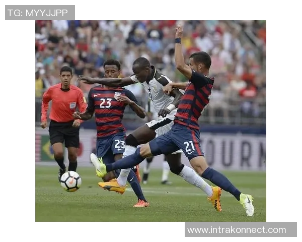 日本与叙利亚足球赛直播全程回顾及精彩瞬间分析